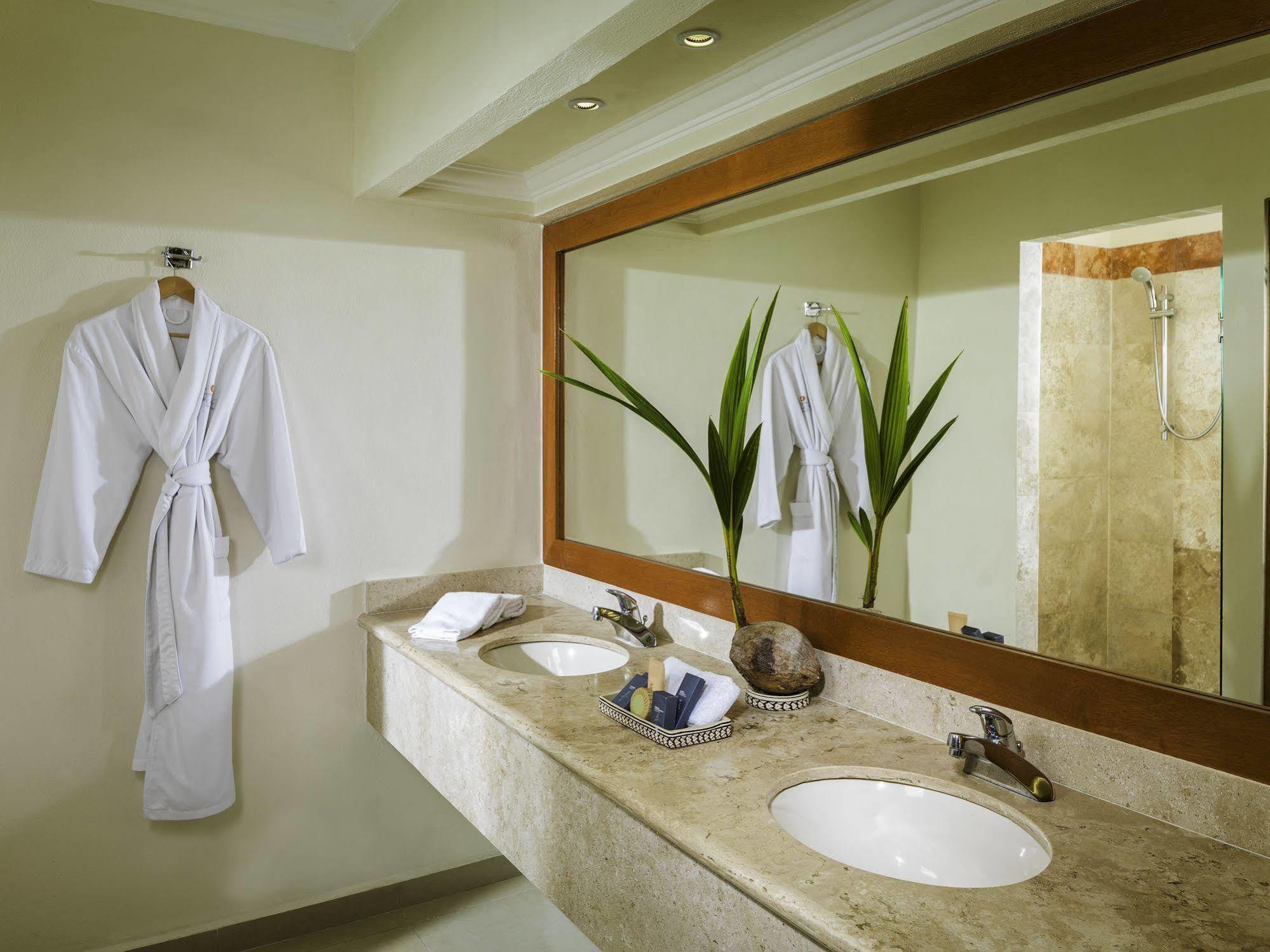 El Dorado Seaside Palms Adults Only Otel Xetna Dış mekan fotoğraf